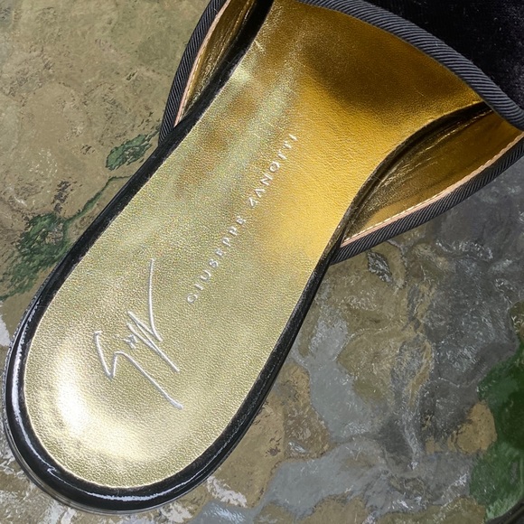 Giuseppe Zanotti Black Velvet Bonjour Nuit Shoes - Picture 9 of 16